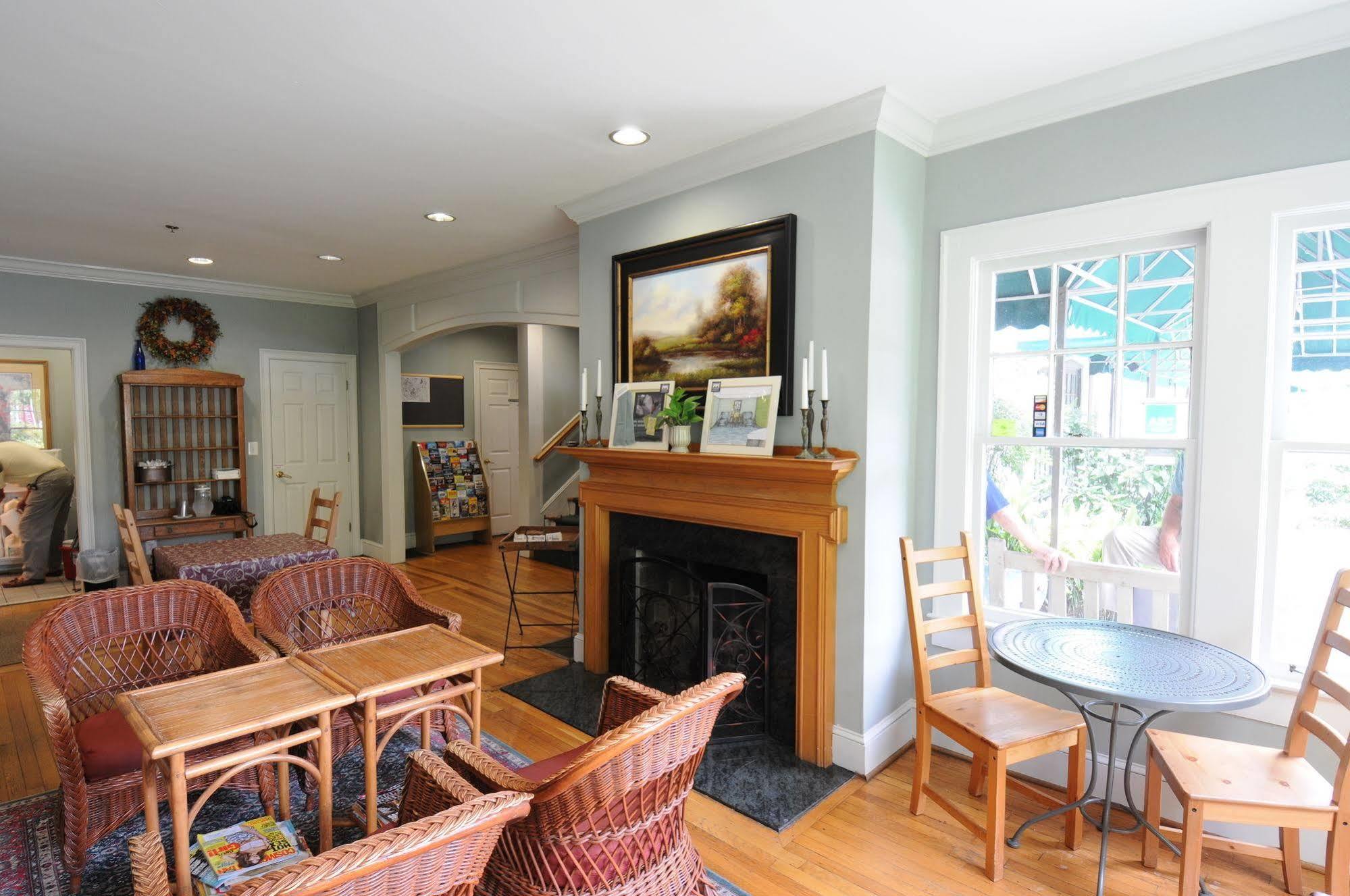 The University Inn At Emory Druid Hills Esterno foto